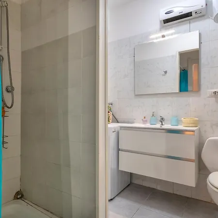 Profu Mare Basement Apartment